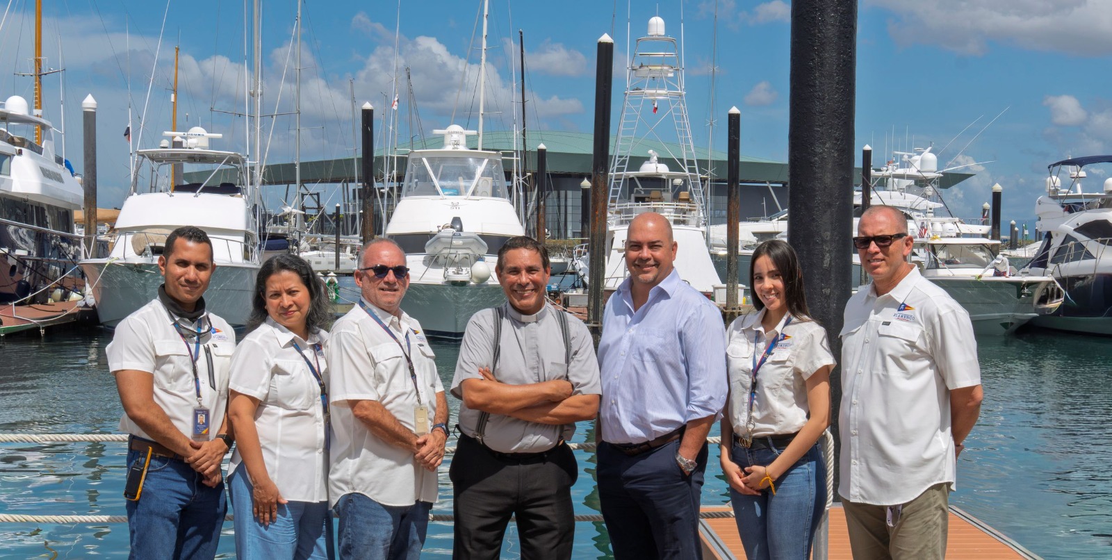 Fuerte Amador Resort & Marina SA hace donación a Casa Ave María.